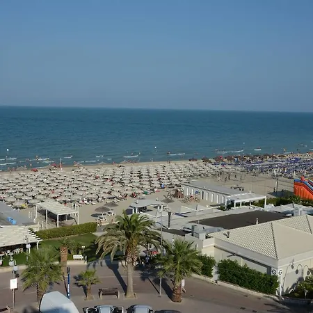 Aparthotel Helene Tortoreto