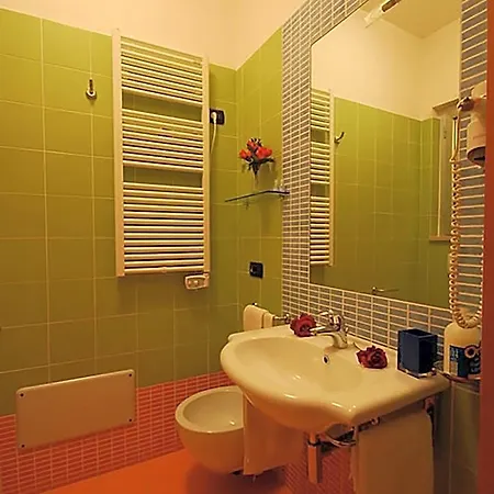 Helene Apartmanhotel 4*