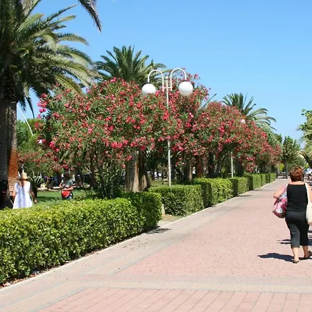 Helene 公寓式酒店