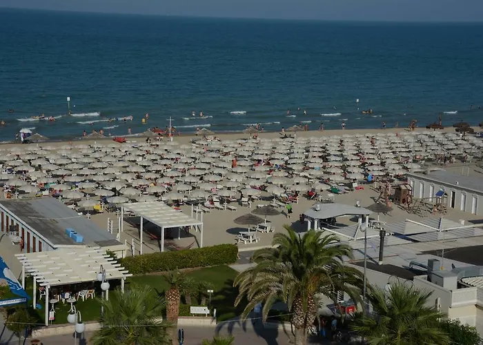 Aparthotel Helene 4*